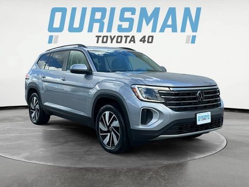 Used 2024 Volkswagen Atlas SE AWD/4WD image 1