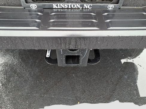 Used 2024 Toyota Tacoma TRD Sport image 33