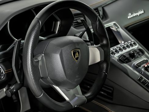 Used 2016 Lamborghini Aventador LP 700-4 image 23