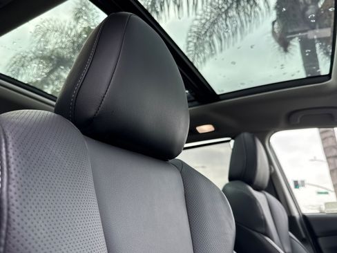 Certified 2025 Subaru Ascent Limited AWD/4WD image 18