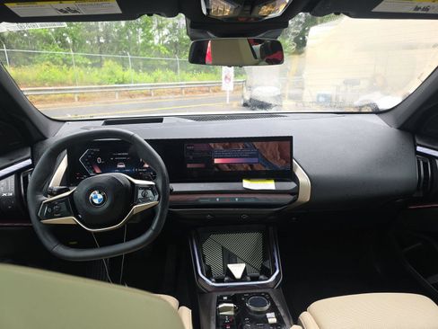 Used 2025 BMW X3 xDrive30i AWD/4WD image 10