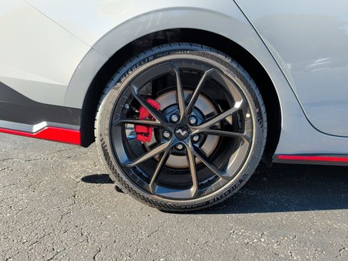 New 2025 Hyundai Elantra N image 23