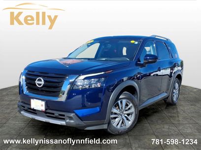 Used 2025 Nissan Pathfinder SL