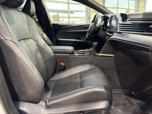 Used 2025 Toyota Camry XSE image 26