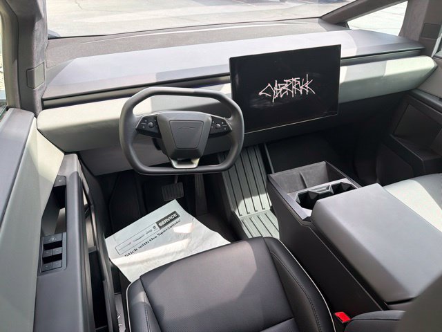 Used 2026 Tesla Cybertruck AWD Crew Cab image 18
