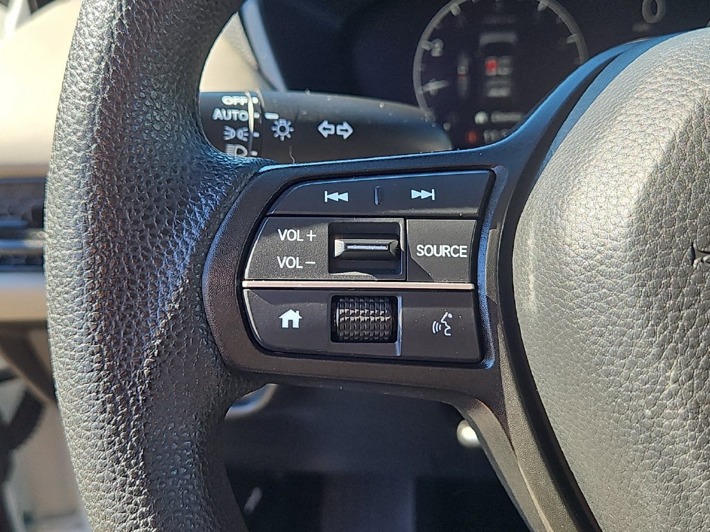 Used 2025 Honda HR-V LX image 19