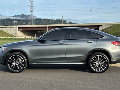 Used 2023 Mercedes-Benz GLC 300 4MATIC Coupe image 6