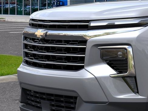 Used 2026 Chevrolet Traverse LT FWD image 13