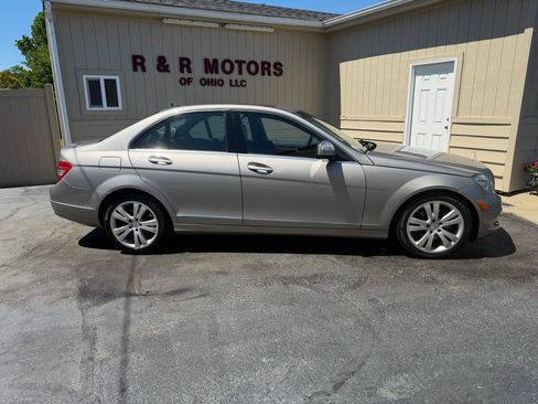 Used 2008 Mercedes-Benz C 300 Sedan image 2