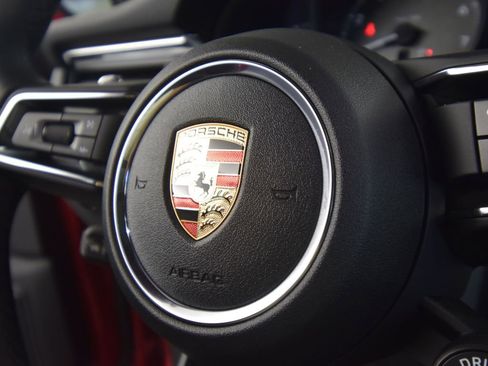 New 2025 Porsche Macan S image 30