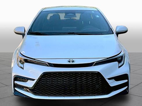 Certified 2025 Toyota Corolla SE FWD image 4