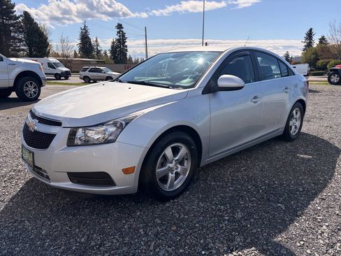 Used 2014 Chevrolet Cruze LT FWD image 7