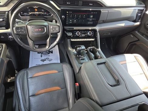 Used 2022 GMC Sierra 1500 AT4 w/ AT4 Premium Package AWD/4WD image 10