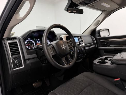 Used 2019 RAM 1500 Warlock AWD/4WD image 16