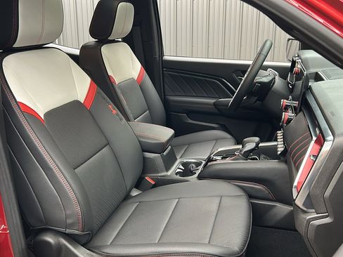 Used 2024 GMC Canyon AT4X image 37