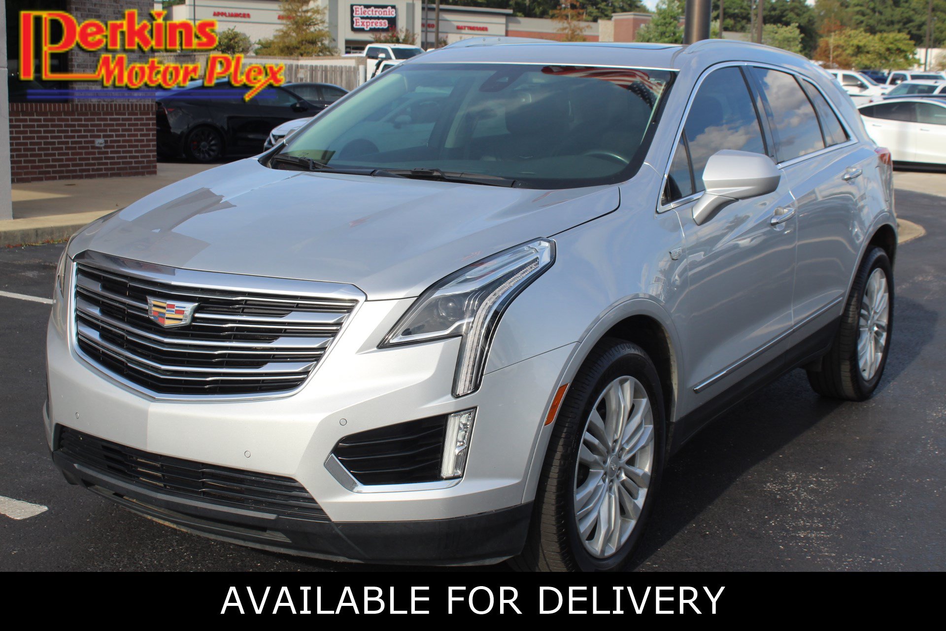 Used 2019 Cadillac XT5 Premium Luxury FWD image 1