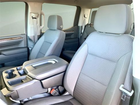 Used 2023 GMC Sierra 1500 Elevation image 17