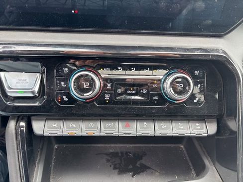 Used 2022 GMC Sierra 1500 AT4X image 24