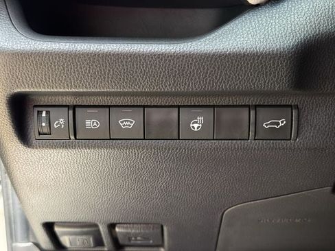 Used 2023 Toyota RAV4 XLE Premium FWD image 20
