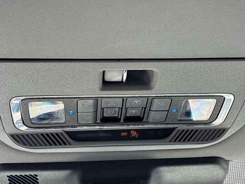 Used 2023 Ford F350 Lariat w/ Sport Appearance Package image 40