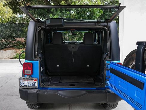Used 2016 Jeep Wrangler Sport AWD/4WD image 23