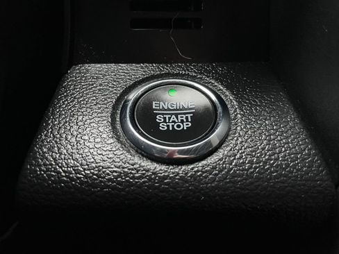 Used 2019 Ford F150 Lariat w/ Equipment Group 502A Luxury image 22