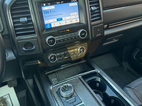 Used 2018 Ford Expedition Limited w/ Equipment Group 302A image 8
