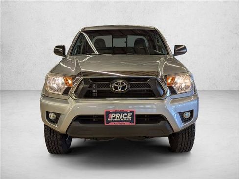 Used 2015 Toyota Tacoma PreRunner w/ SR5 Package RWD image 2