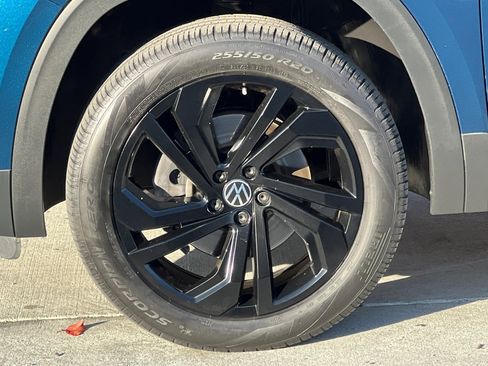 Used 2021 Volkswagen Atlas SE image 27