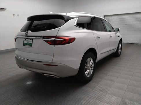 Used 2020 Buick Enclave Essence image 9