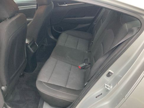 Used 2018 Hyundai Elantra SEL image 15