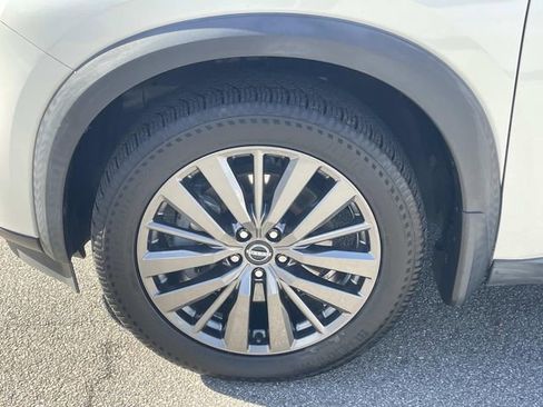 Used 2022 Nissan Pathfinder SL w/ SL Premium Package image 9