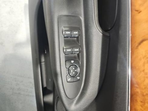 Used 2017 Lincoln MKT AWD w/ Technology Package image 11