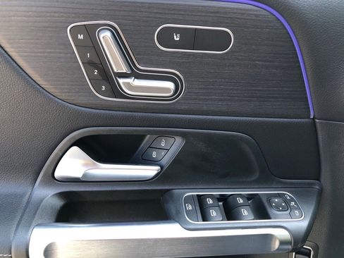 New 2026 Mercedes-Benz GLB 250 4MATIC image 12