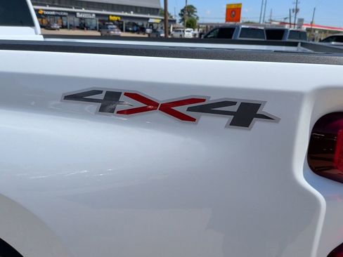 New 2026 Chevrolet Silverado 2500 Custom w/ Custom Value Package AWD/4WD image 39