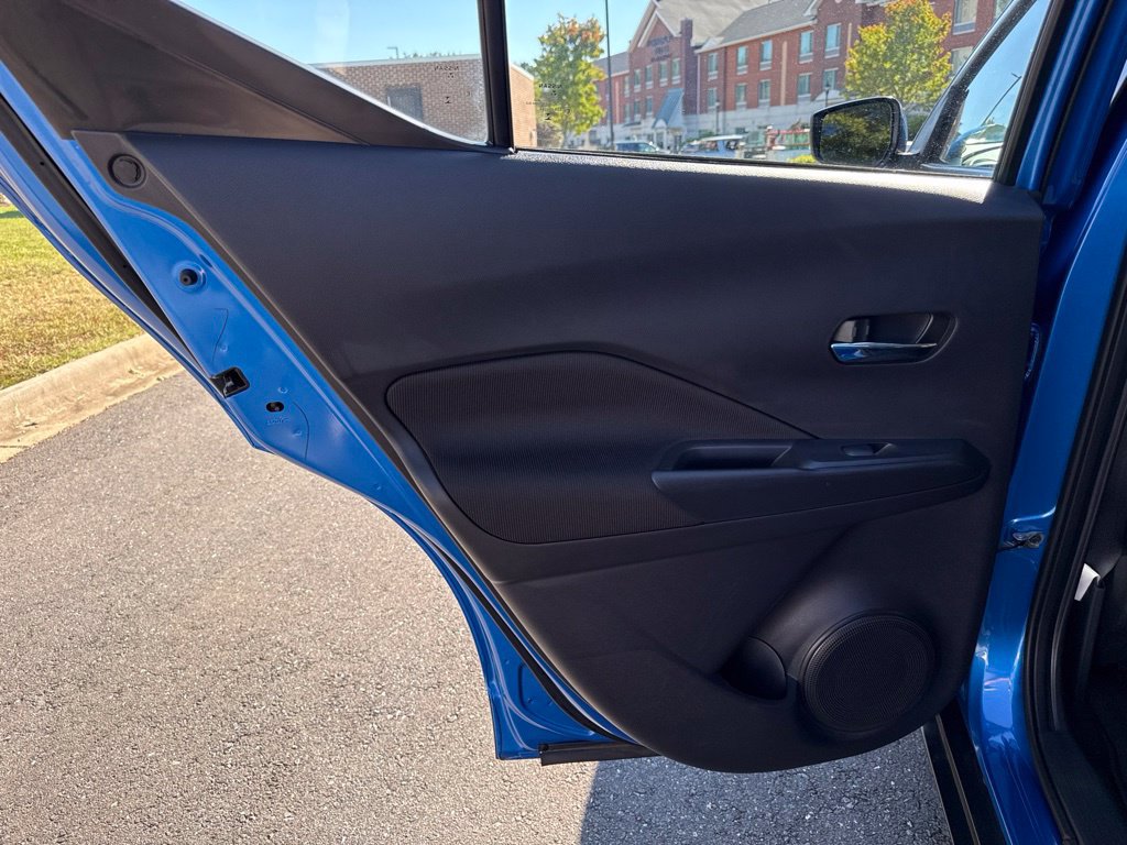 Used 2024 Nissan Kicks SV FWD image 17