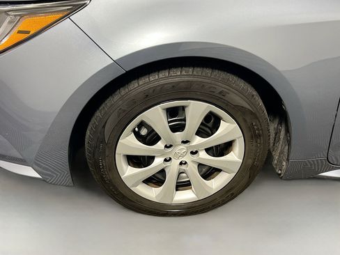 Used 2023 Toyota Corolla LE image 13