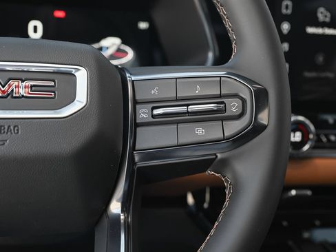 New 2026 GMC Canyon AT4 w/ Nightfall Edition AWD/4WD image 23