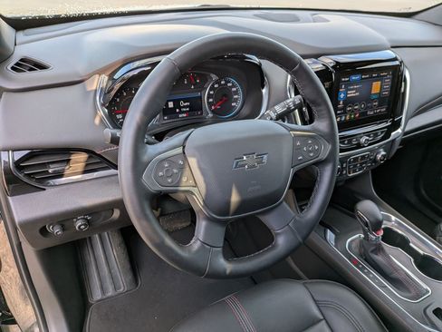 Used 2023 Chevrolet Traverse RS image 15