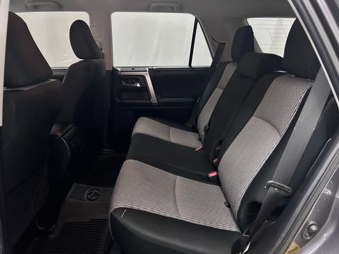 Used 2018 Toyota 4Runner SR5 AWD/4WD image 14