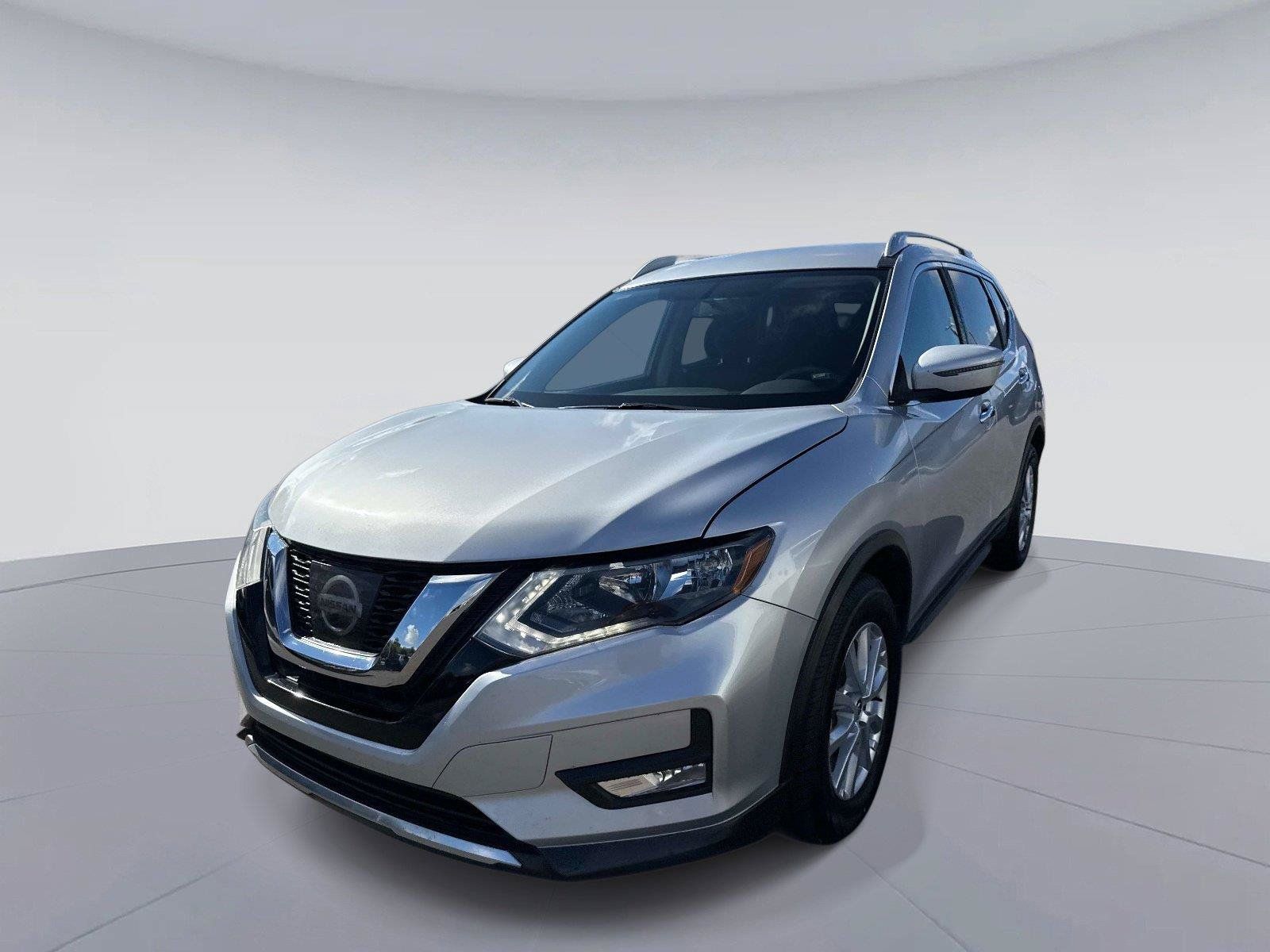 Used 2017 Nissan Rogue SV FWD image 8