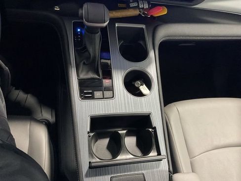 Used 2025 Toyota Sienna XLE image 15