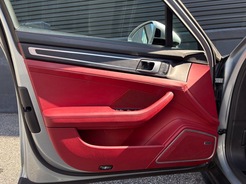 Certified 2022 Porsche Panamera GTS AWD/4WD image 23