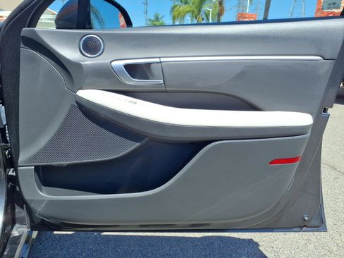 Used 2025 Hyundai Sonata SEL FWD image 24