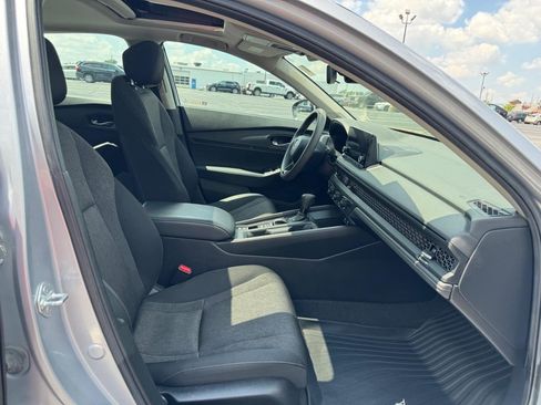 Certified 2023 Honda Accord EX image 17