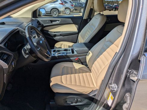 Used 2022 Ford Edge SEL image 7