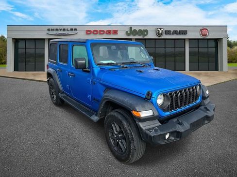Used 2024 Jeep Wrangler Sport S image 2