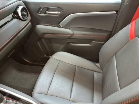 Used 2023 Chevrolet Colorado Z71 w/ Z71 Convenience Package 2 AWD/4WD image 24