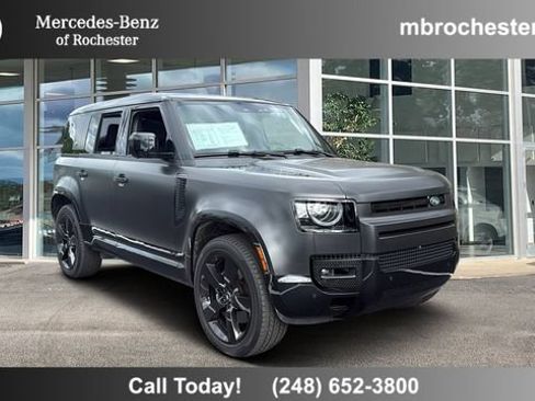 Used 2023 Land Rover Defender 110 V8 AWD/4WD image 1