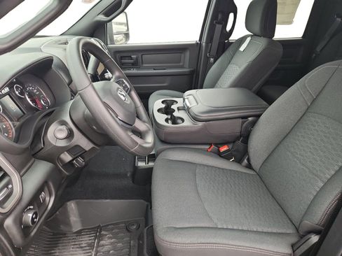 New 2026 RAM 3500 Tradesman AWD/4WD image 9